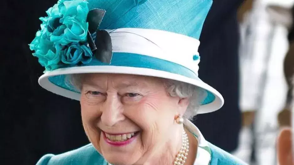 Kate Middleton jako jediná nedorazila za královnou v jejích posledních chvílích. Jako důvod uvedla své děti