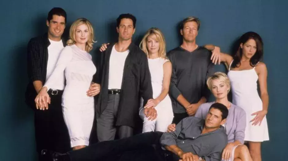 Seriál Melrose Place: Jak dnes vypadají a co dělají herci po více než 20 letech? Zatčení za domácí násilí nebo zavislost na alkoholu