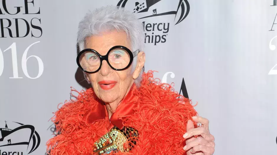 Paní Iris oslavila 101 let a stala se módní ikonou: Seniorka přiznala, čemu vděčí za svou krásu a úspěšnost