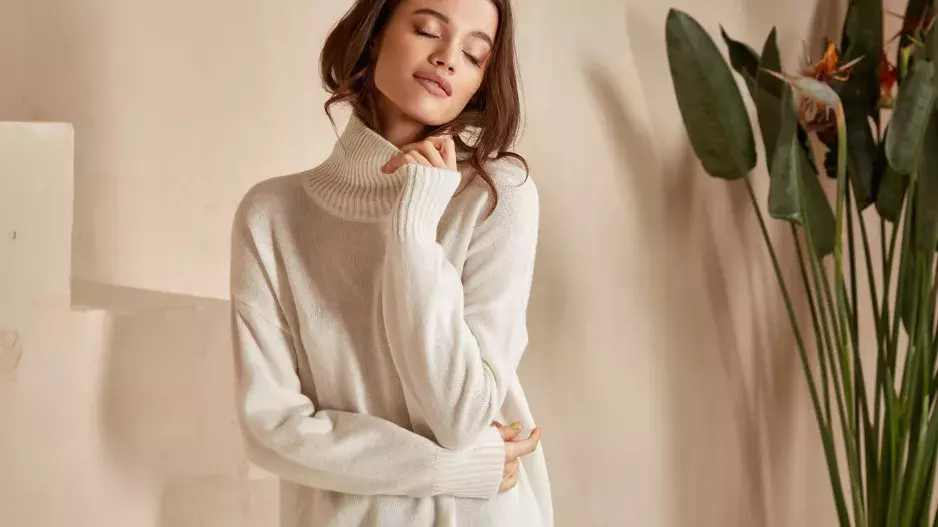 Vévodkyně Kate nosí na podzim perfektní pletené šaty, které nestojí ani tisíc korun