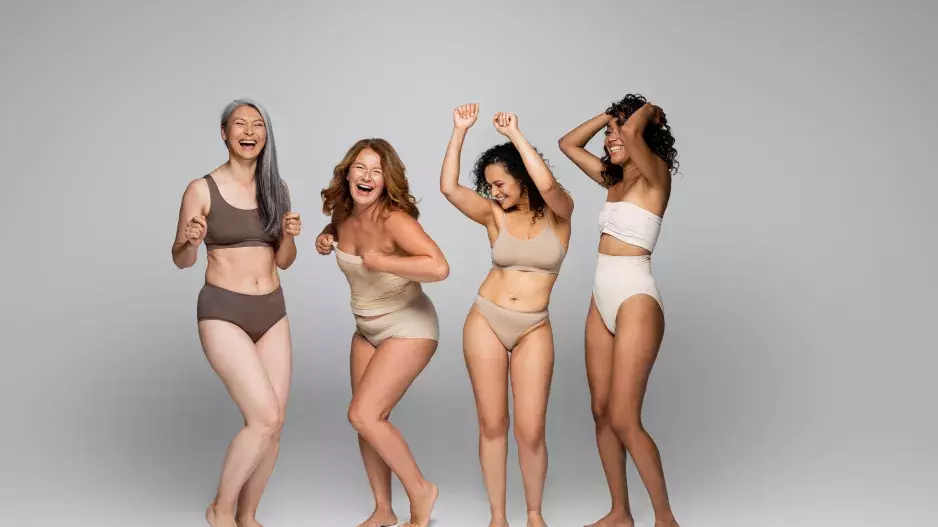 Jak se oblékat podle tvaru postavy? Hruškám sluší vypasovaná saka, jablka by měla nosit "áčkové" šaty, přesýpací hodiny zase rovné střihy