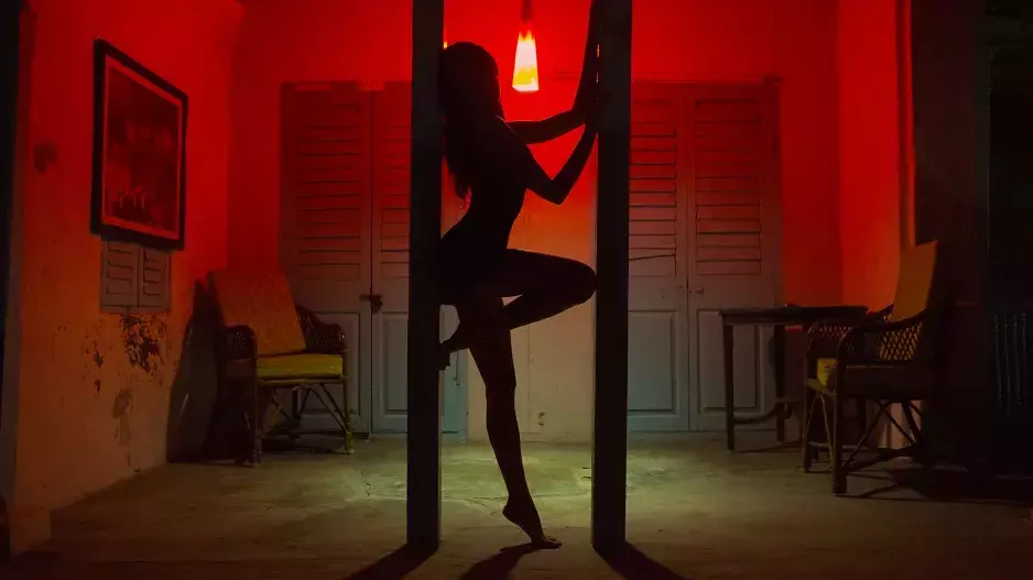 Zlaté časy pražských nevěstinců: Vykřičené domy byly na každém rohu, nechyběla ani zábava pro ženy nebo homosexuály