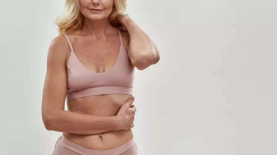 Jak se zbavit spodního bříška v pozdějším věku: Zaručených výsledků dosáhnete pomocí jednoduchých rad