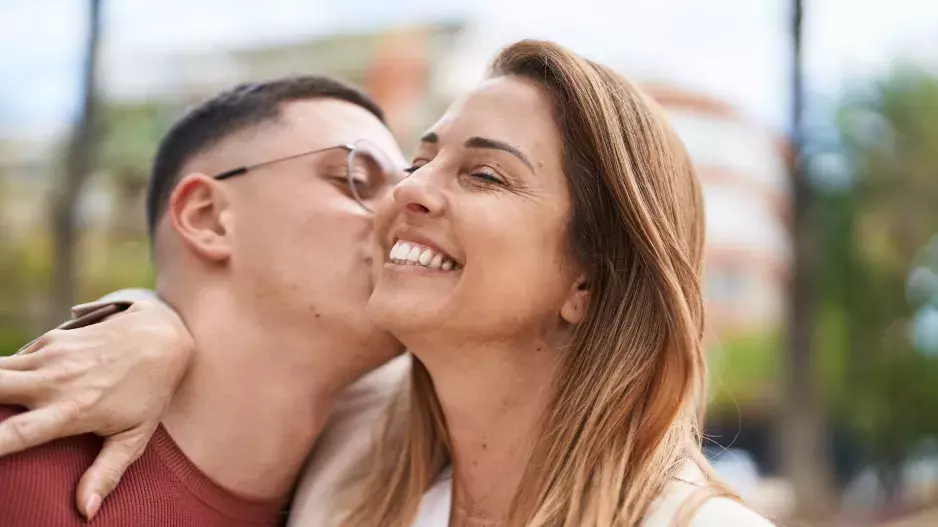 Důvody, proč muži milují ženy nad 40: Zapomeňte na dokonalá prsa a zadek, hlavní roli hraje pět faktorů