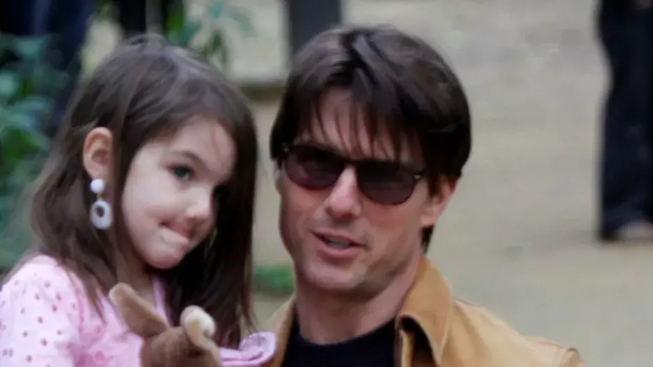Tom Cruise se vzdal své dcery na doporučení církve. Vyrůstá bez něj už 10 let a roste do krásy
