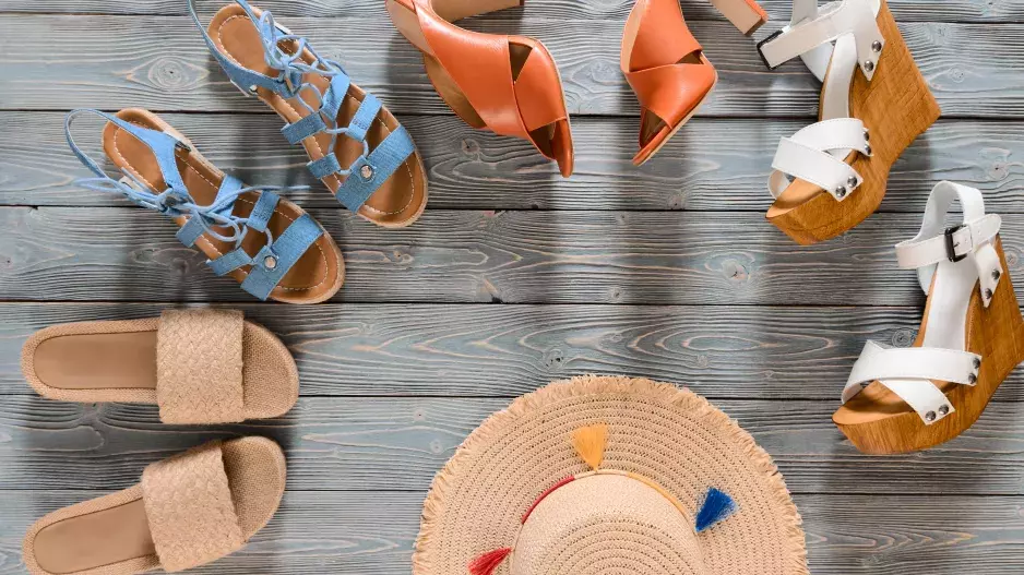 Nejkrásnější letní boty: Vyhoďte espadrilky, na zbytek léta vám stačí gladiátorky