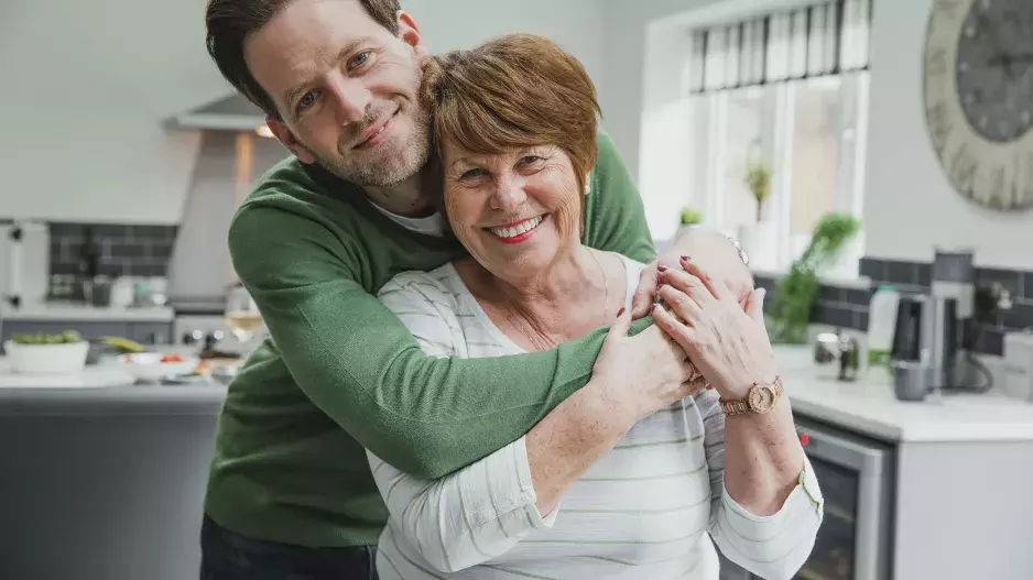 Mamánci podle zvěrokruhu: Dle horoskopu na své matce nezdravě lpí hned čtyři znamení
