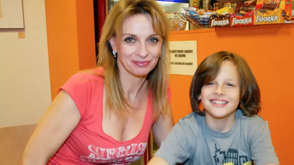 Jak dnes vypadá syn slavných rodičů Chýlkové s Krausem? Z malého Jáchyma je pořádný fešák, který pláchnul do světa