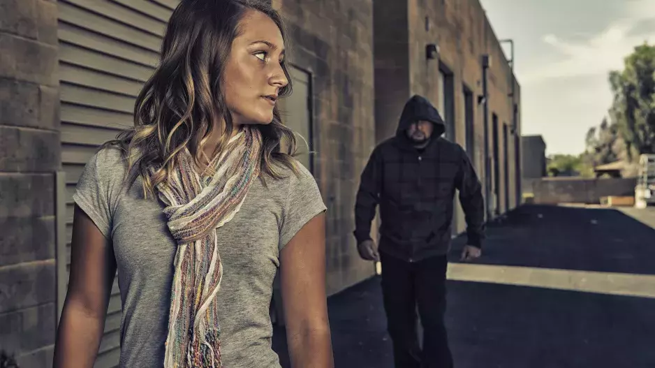 Výzkum odhalil pravidlo 7 sekund, podle kterého si útočník vybírá své oběti. Určitý druh pohybu ho odrazuje