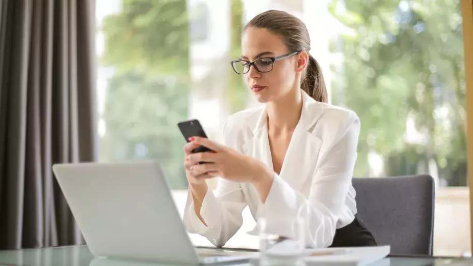 Jak pečovat o svůj zrak v době digitální? Prevence je základ, radí odbornice 