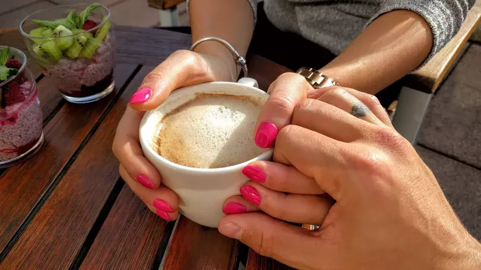 Jana (49): Hledám muže na seznamce. Scénář je neměnný - randíme a pak se odmlčí. Už je to frustrující