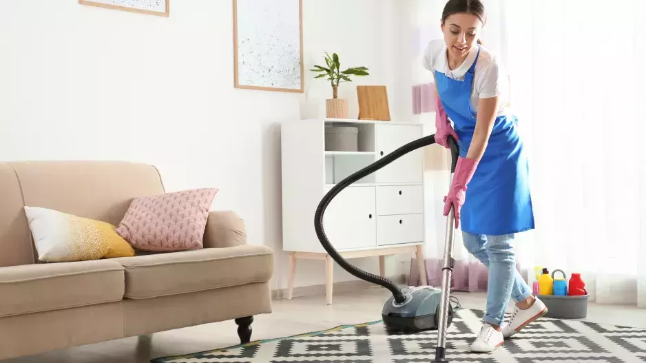 Češka od svého exmanžela vysoudila 5 milionů za domácí práce: Úklid, vaření a management domácnosti je práce jako každá jiná