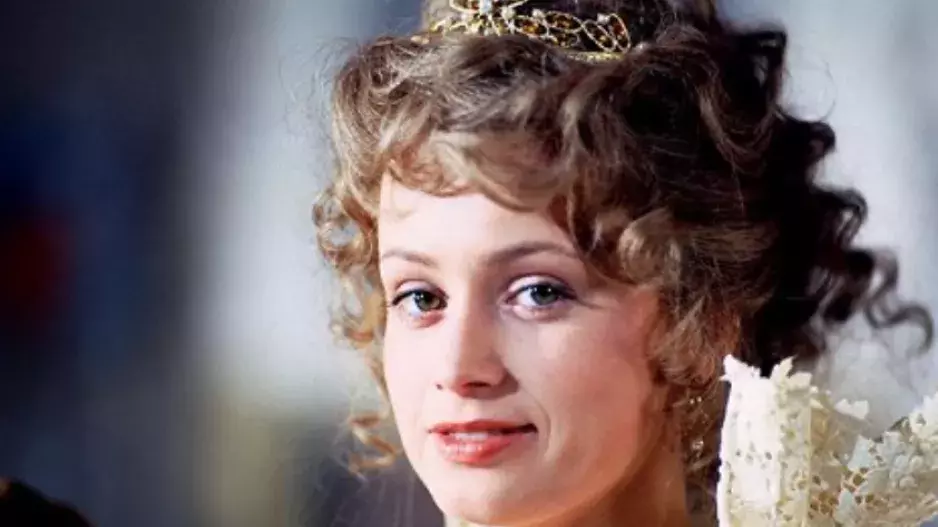 Radikální proměna pohádkové Arabely: Z blondýnky Jany Nagyové je šmrncovní tmavovláska