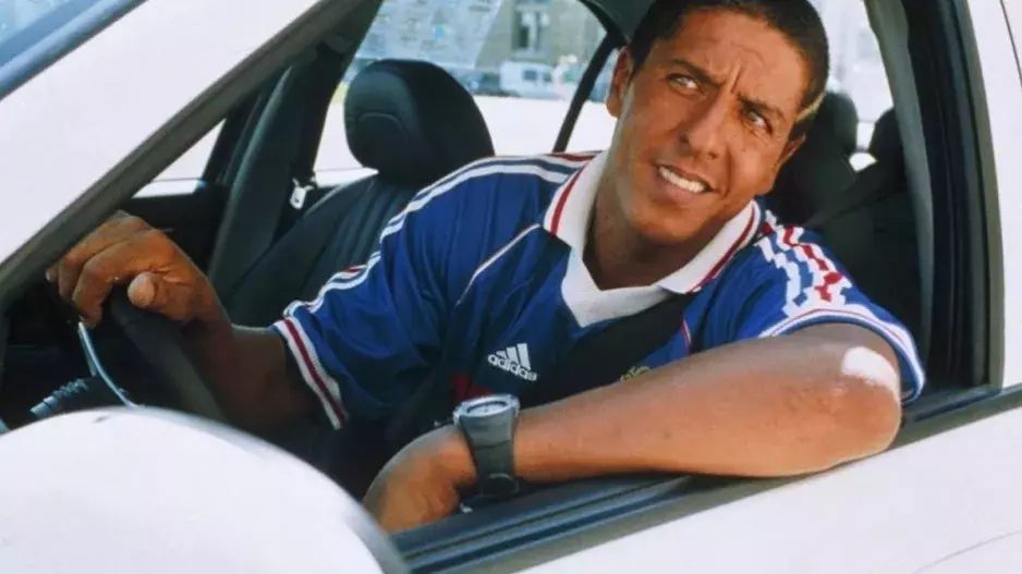 Legendární komedie Taxi slaví 25 let: Jak dnes vypadají herci a co dělají? Jeden z nich skončil ve vězení 