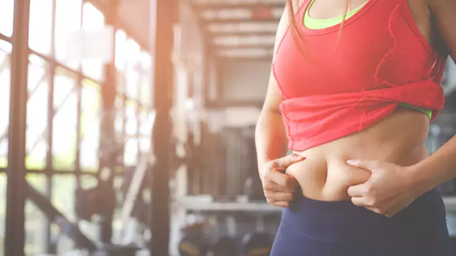 Pokud budete jíst těchto 5 věcí, tuku na břiše se nikdy nezbavíte