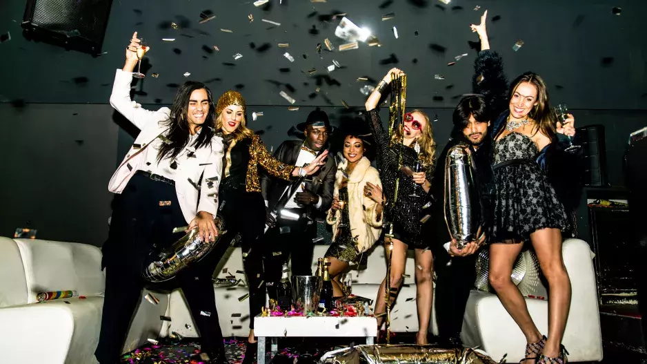 Pohoštění na Silvestr 2023: Ty nejlepší jednohubky, které zvládnete za pár minut