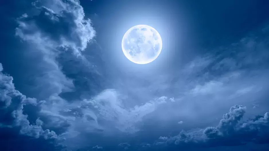 Úplněk 27.12. v Raku vyhrotí emoce a přinese jasno ve vztazích. Neodkládejte, co je potřeba dořešit