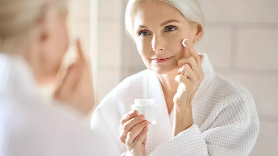 Jak si i v zimě udržet krásnou pleť? Vyhněte se popraskání a zarudnutí pokožky