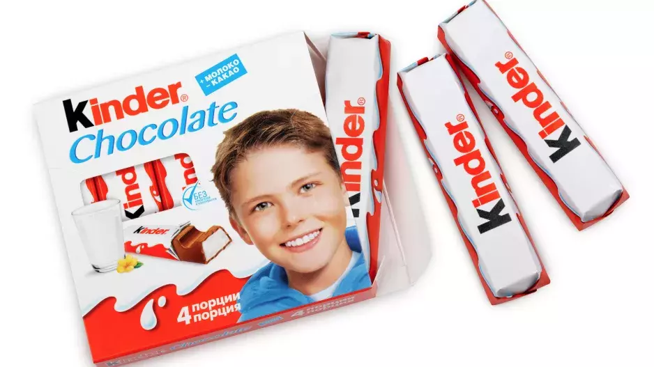 Kluk z obalu Kinder čokolády: K jeho tváři se hlásí dva muži, kdo mluví pravdu?