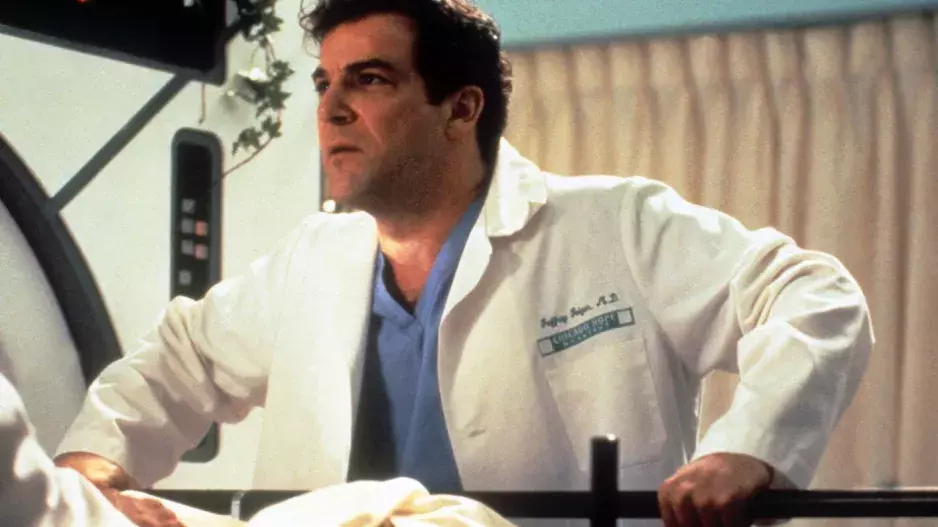 Idol srdcí z 90. let je už 44 let ženatý: Jak dnes vypadá a co dělá pohledný doktor z Nemocnice Chicago Hope