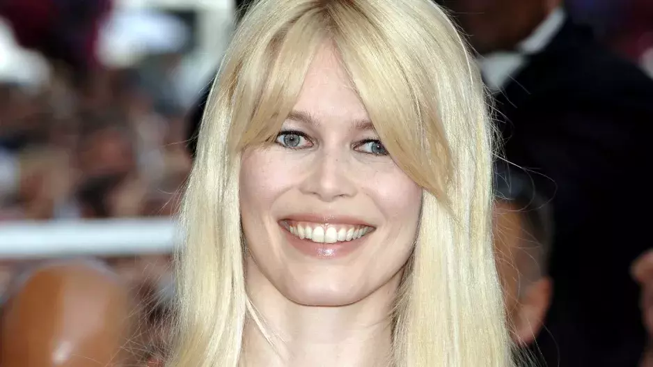 Perfektní boty pro ženy nad 50: Boty, na které nedá dopustit Claudia Schiffer, by neměly chybět žádné z vás