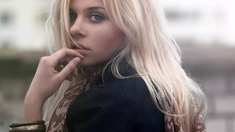 Jemné a řídké vlasy vás trápit nemusí: Tyto triky vám pomohou vykouzlit objemný účes