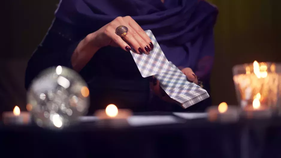 Velký výklad mariášových karet na březen: Co nás čeká a nemine, odkrývá známá kartářka Jana Rubešová