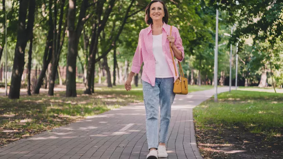 Kolik kroků denně musíte ujít ve 40, 50 a 60 letech, abyste zhubli jedno kilo tuku