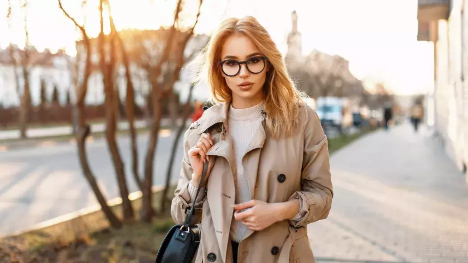 Nejkrásnější kabáty a bundy jara 2024: Vsaďte na kousky, ve kterých prochodíte několik sezon