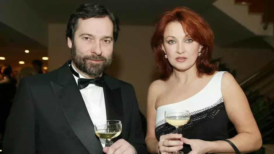 Osudová láska Adamovské a Johna: Publicista zlomil herečce srdce, tajil před ní druhou rodinu