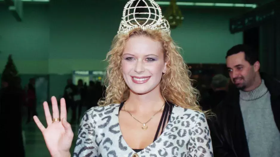 Kateřina Stočesová je dnes milionářkou. Příběh o tom, jak trochu ‚‚jednoduchá" královna krásy všechny převezla