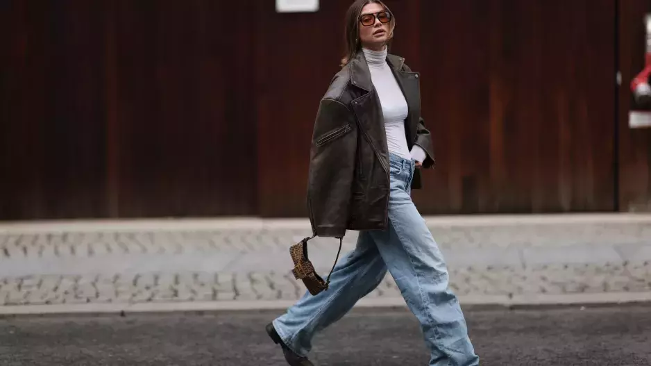 Módní trend 90. let se vrací: Baggy jeans nesmí chybět v šatníku žádné ženy. Sluší všem typům postavy