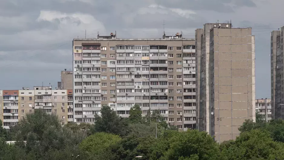 Kvíz: Takhle jsme bydleli za socialismu. Vzpomenete si na vychytávky komunistických příbytků?