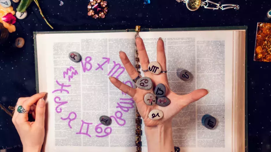 6 nejinteligentnějších znamení zvěrokruhu: Zjistěte, kdo oplývá analytickým myšlením, sociálním cítěním či kreativní duší