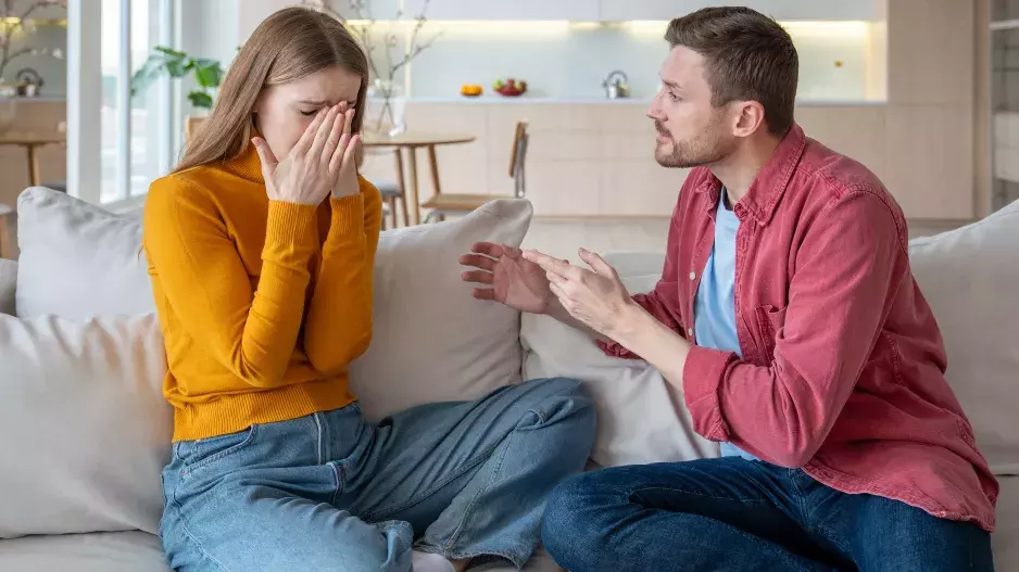 “Zjistila jsem, že mě manžel na začátku vztahu podvedl, co teď,” neví si rady Tereza