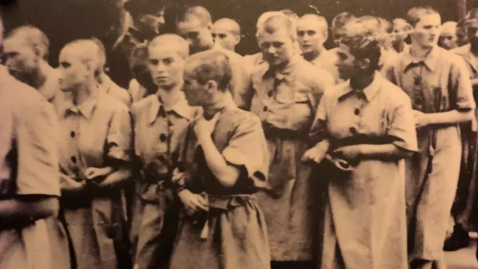 Sexuální otrokyně za dob druhé světové války: Ženy musely zvládnout obšťastnit určitý počet mužů, po čase byly vyměněny za lepší „model”