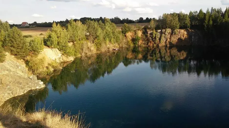Nejkrásnější lomy v Česku, kde budete téměř sami. Místa lákají průzračnou vodou i romantickou scenérií 