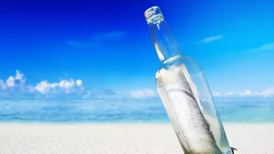 Romantika a dobrodružství v příbězích, které přežily staletí: Nejstarší vzkazy v láhvi odhalují své tajemství