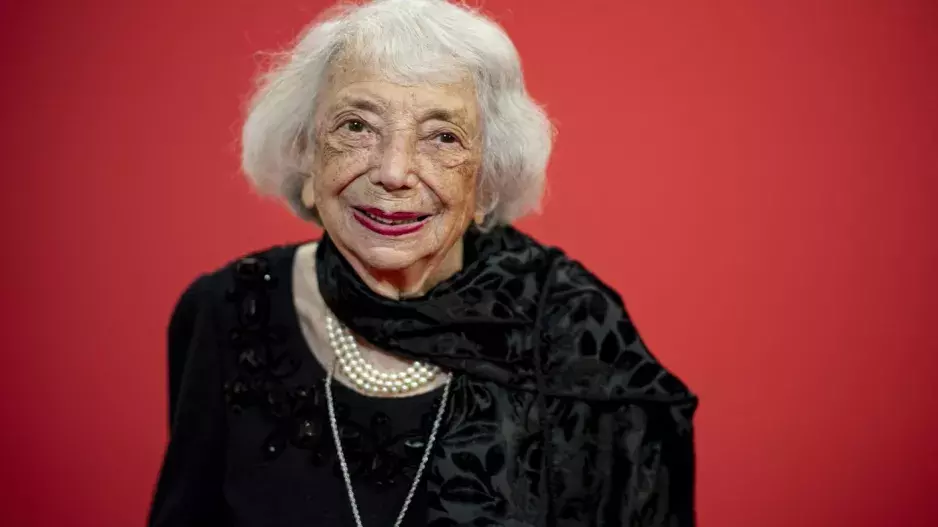 Margot Friedlander: Přežila týrání v Terezíně i smrt rodiny v Osvětimi. Dnes, ve 102 letech, je na titulce německého Vogue
