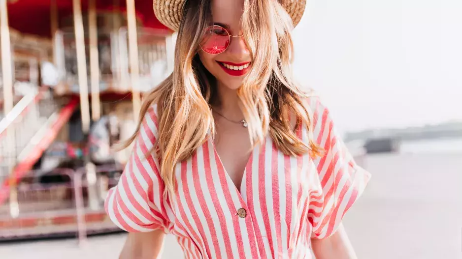 Pruhy nikdy nevyjdou z módy: Svislé vám navíc uberou kila a prodlouží siluetu. Ty nejkrásnější kousky pořídíte už od 199 Kč