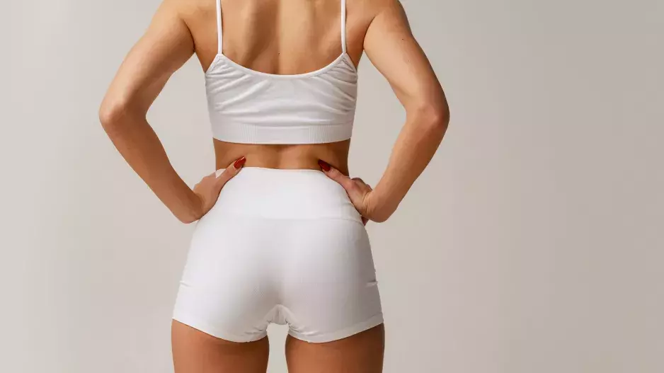 Ovládněte sumodřep, nejlepší cvik na kulatý zadek s rychlými výsledky