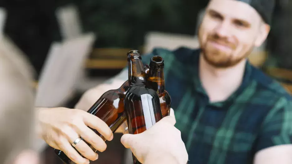 "Náš vztah zničil alkohol. Vždy, když o tom vyprávím, uleví se mi," napsala do redakce paní Petra