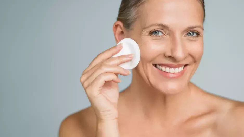 Redakční tipy čisticích produktů pro každý věk a typ pleti: Jak vybrat ten správný, aby byla vaše pleť zdravá a krásná