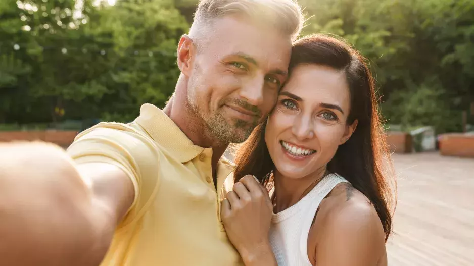 Pětice mužských jmen, která slibují štěstí v lásce. Možná je mezi nimi i jméno vašeho partnera či syna