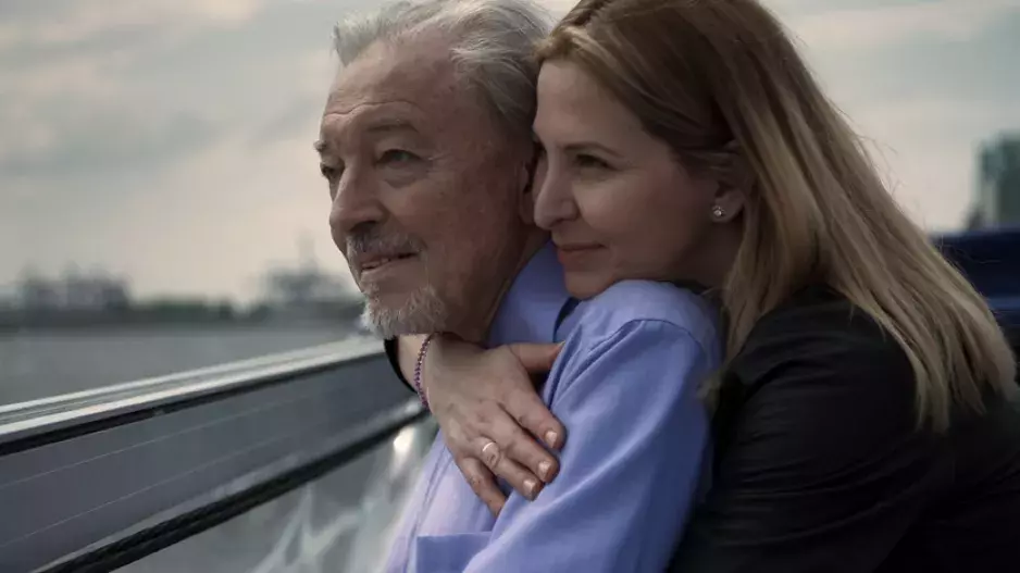 Osudové ženy „Božského Karla”: Čtyři dcery, milenky, jež byly pořádné dračice, a ta pravá krasavice, která nakonec dostala zpěváka před oltář