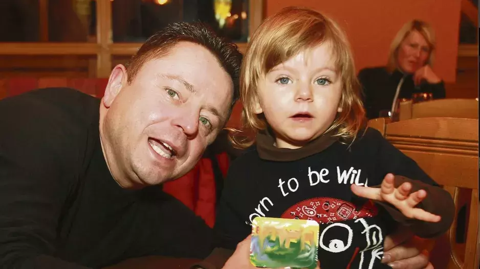 Jak dnes vypadá dcera legendárního Petra Muka: Krásná Noemi naplňuje tatínkův odkaz. O mladé slečně ještě hodně uslyšíme