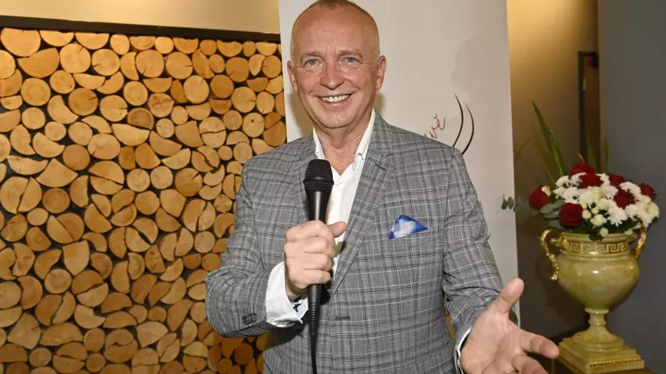 Být sám sebou je důležité. Své o tom ví i Karel Voříšek. Nikdo se ho na jeho orientaci nezeptal, po zviditelnění netoužil