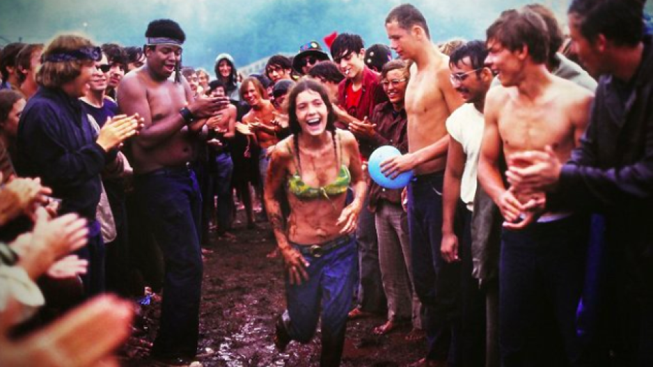 Legendární Woodstock: Ikonický festival předčil všechna očekávání, půl milionu lidí si vychutnávalo mír a lásku nejen pod vlivem omamných látek