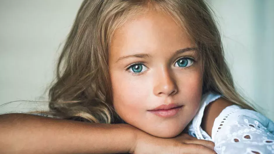 Kristina Pimenova byla považována za nejkrásnější holčičku na světě. Podívejte se, zda jí krása vydržela dodnes