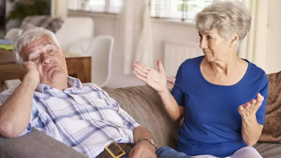 “Chci myslet na budoucnost, ale moje rodina se mi vysmívá,” stěžuje si Oldřiška. Už před 50 přemýšlí o seniorském domově